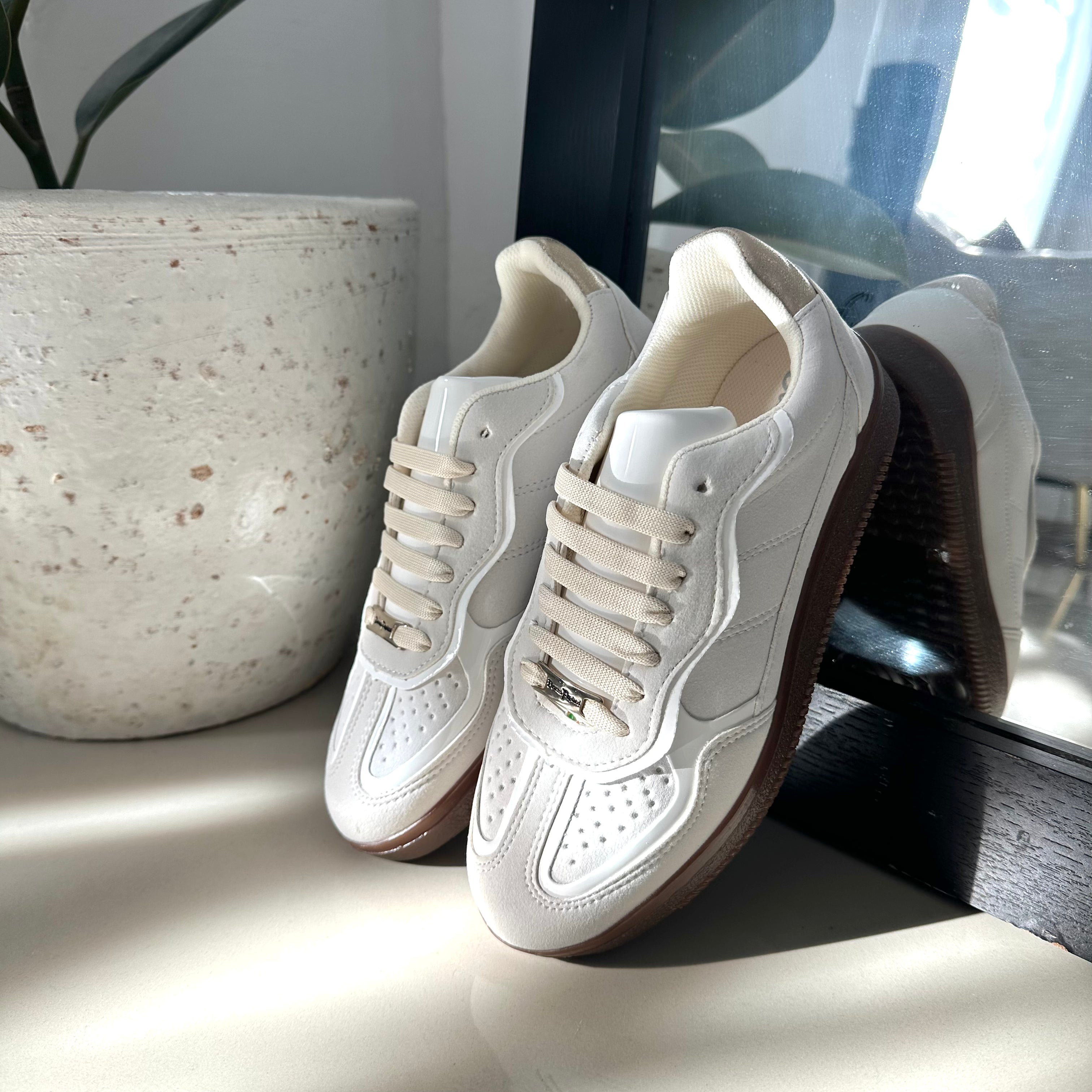 Tenis